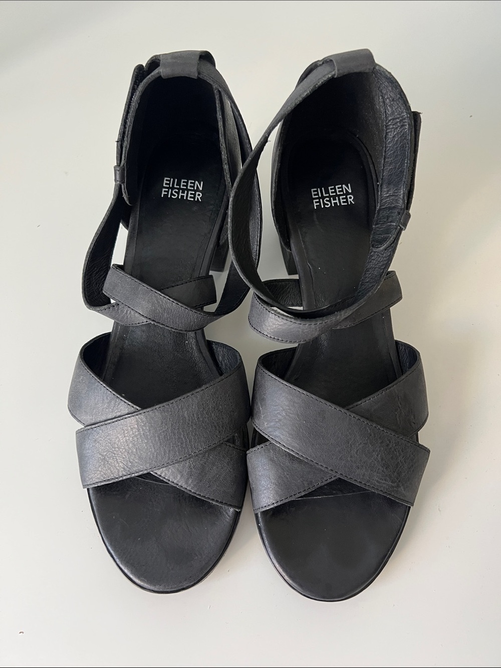 Eileen Fisher Black Leather Strappy Block Heel Sandals 9 - Picture 2 of 6